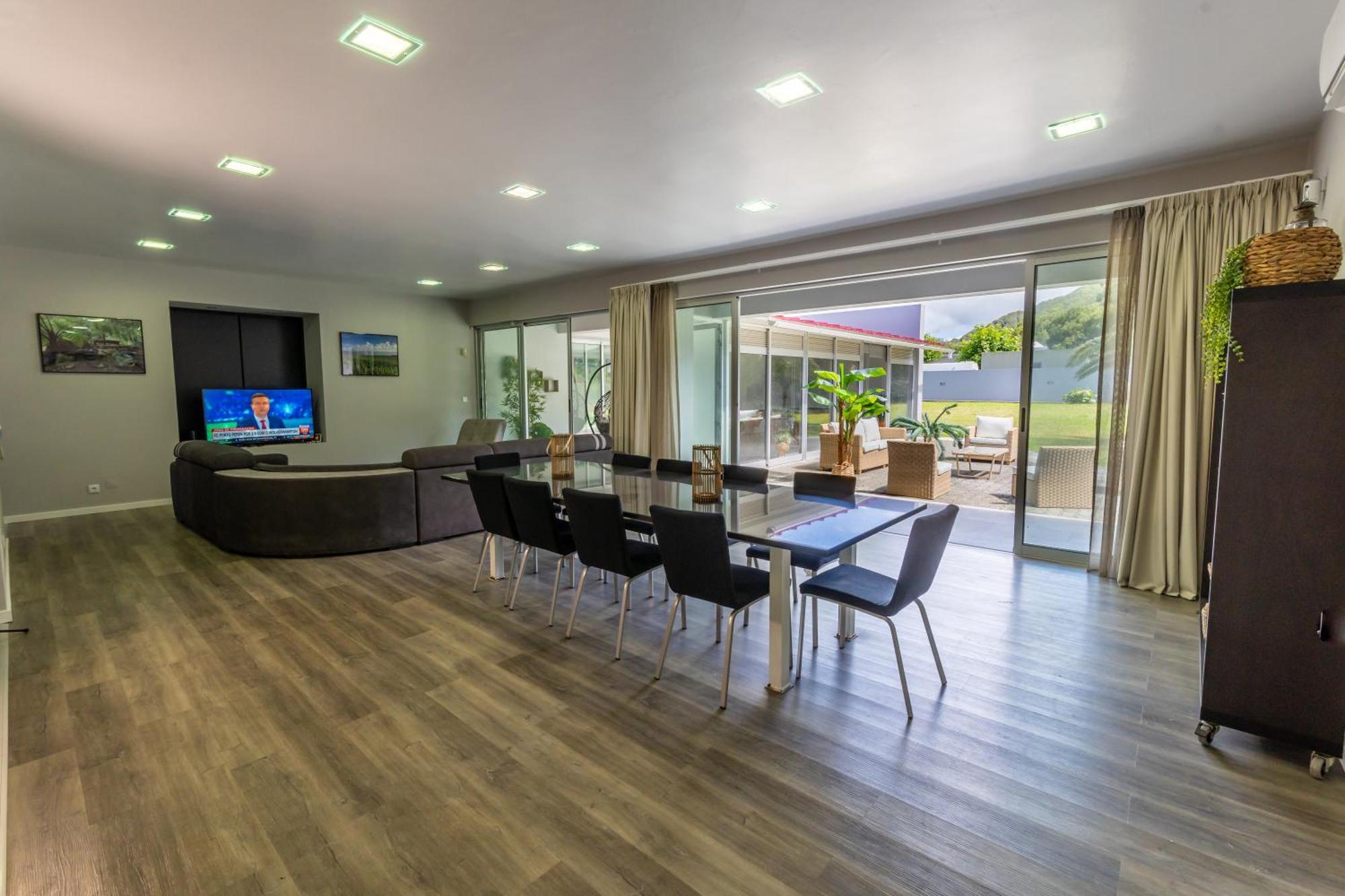 Luxury Villa In ฮิเบย์รา กรันเจ ภายนอก รูปภาพ
